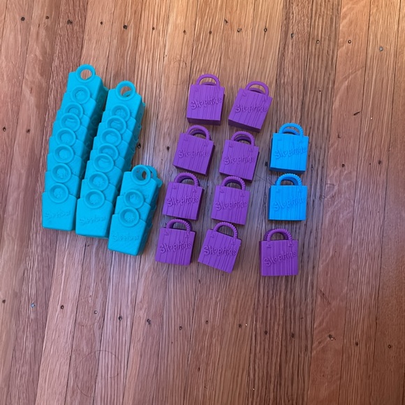 150+ shopkins bundle - Picture 4 of 6